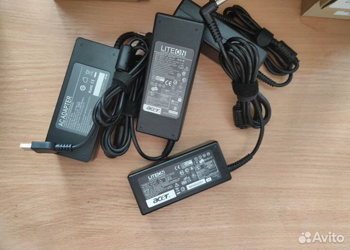 Зарядка для ноутбука / Блоки питания для ноутбука