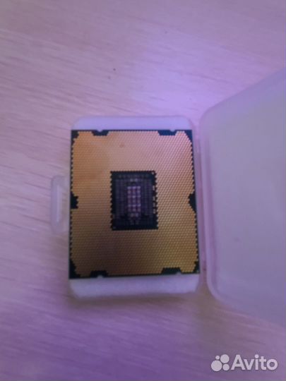 Процессор Intel Xeon E5-2640 LGA 2011