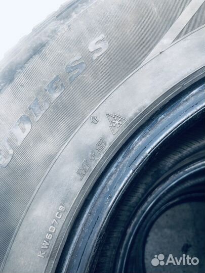 Dunlop Axiom Plus 265/70 R17