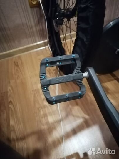 Велосипед GT avalanche comp 27.5