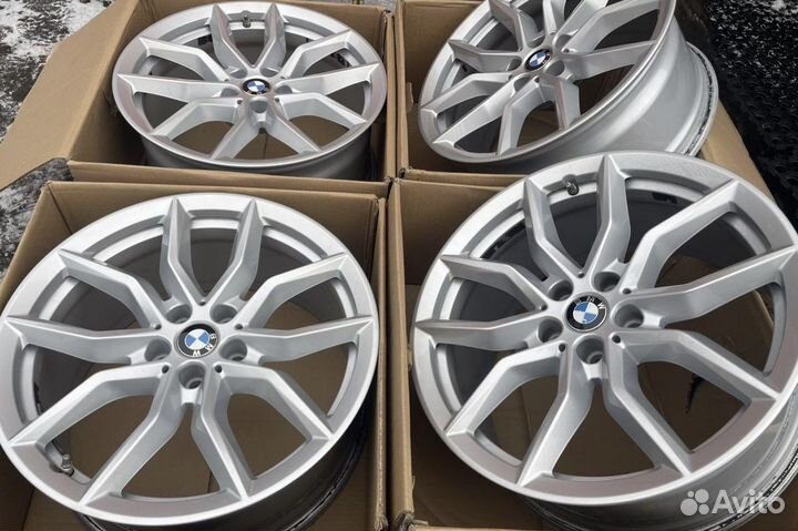 R19 Pirelli Ice Zero 245/50, PCD 5x112 DIA 66.6