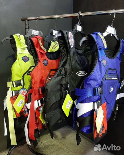 Гидроциклетная экипировка jettribe