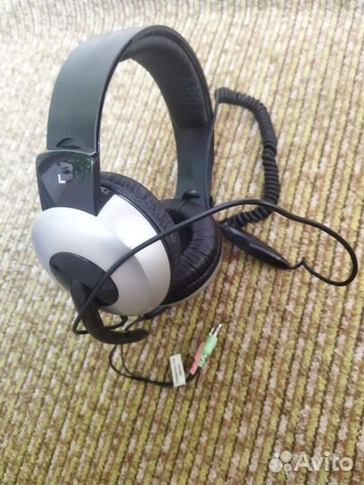 Гарнитура наушники с микрофоном