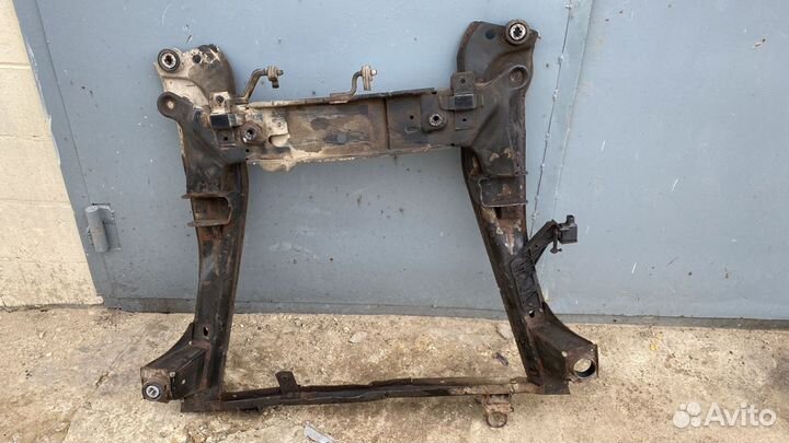 Подрамник передний Ford Mondeo 3