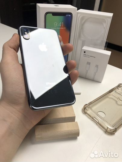 iPhone X 64gb черный
