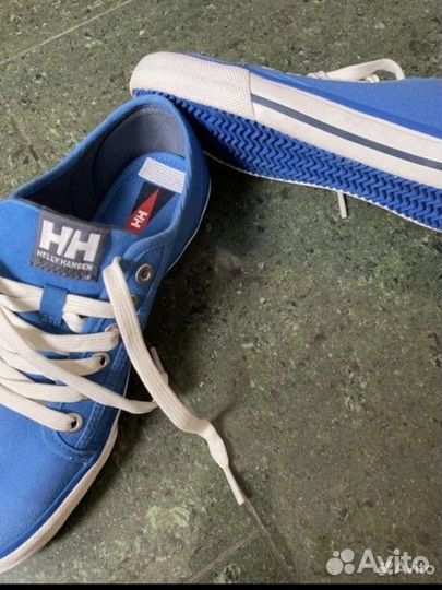 Новые стильные кеды Helly Hansen