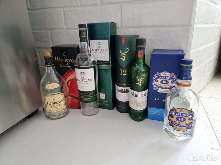 Бутылка Hennesy, Chivas Regal, Jack Daniels короб