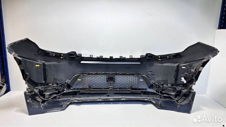 Передний бампер на land rover discovery sport