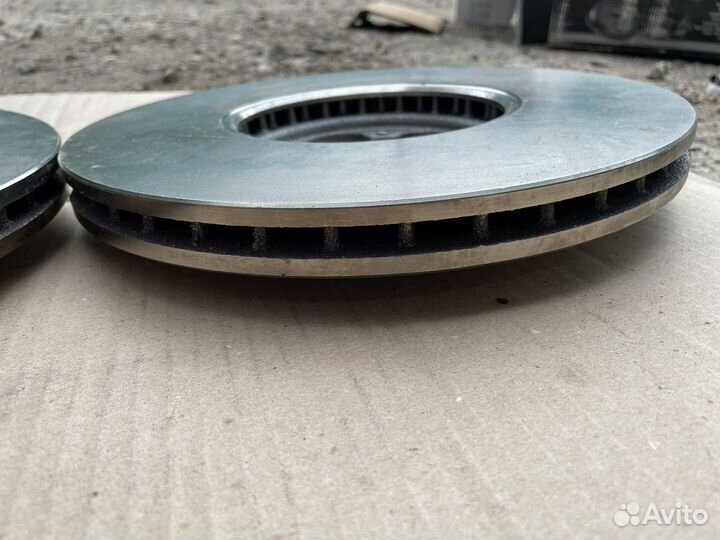 Передние тормозные диски Ford Transit 6 2000-2006