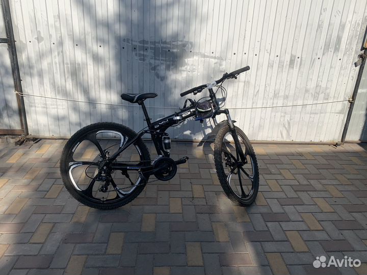 Велосипед на литых дисках bmw