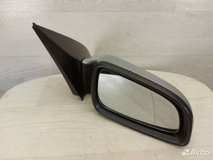 Зеркало правое Opel Astra H 2004-2007
