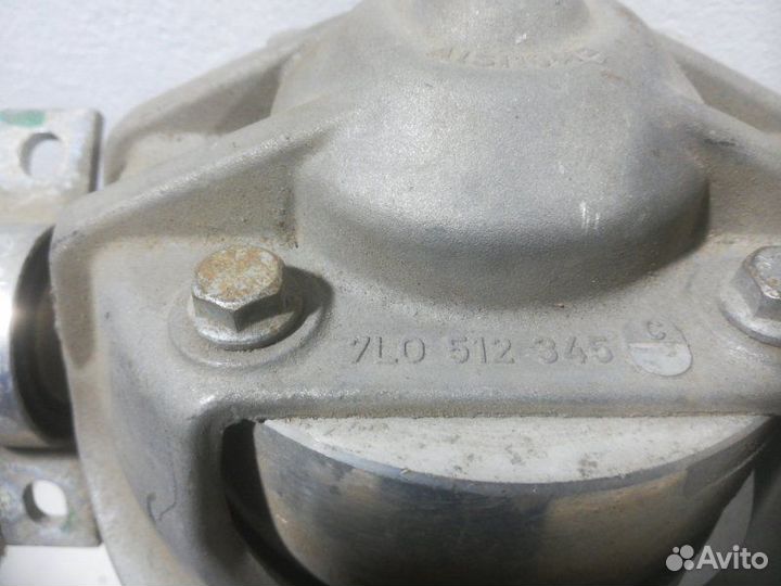 Амортизатор задний задний правый Volkswagen