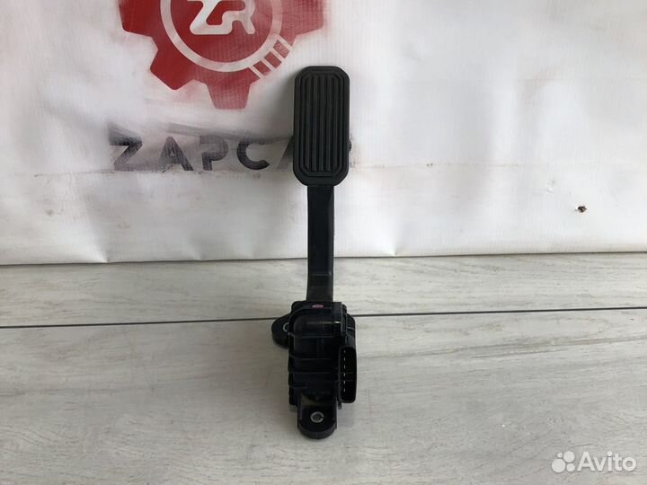 Toyota Prado Педаль газа