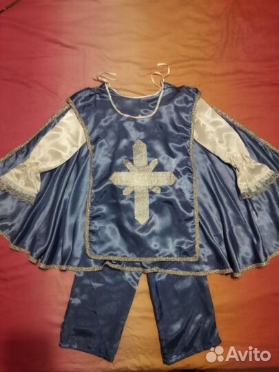 Новогодний костюм мушкетёра