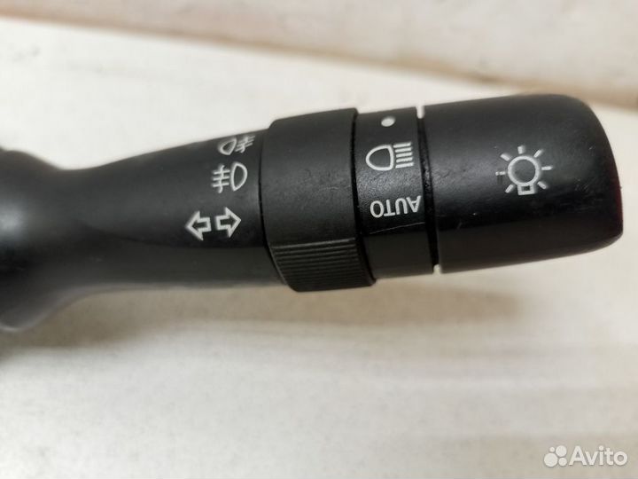 Переключатель поворотов подрулевой