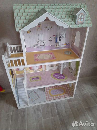 Большой кукольный дом