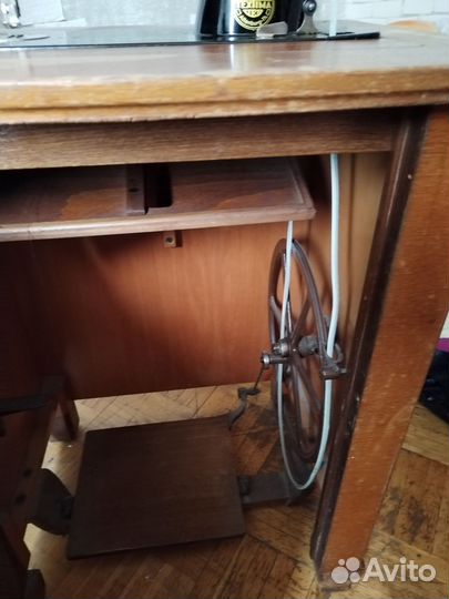 Швейная машинка Textima