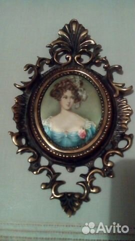 Шелкография в бронзовой оправе