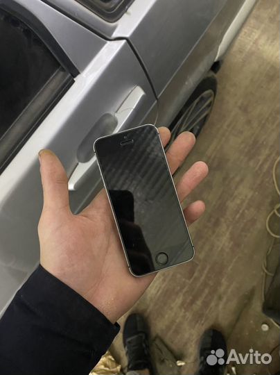 Телефон iPhone 5s