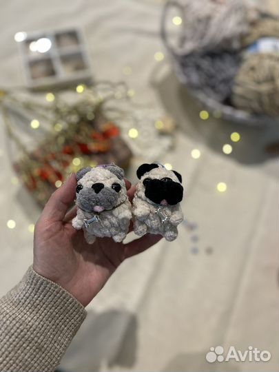 Мопс сувенир брелок