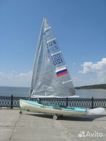 Швертбот Финн