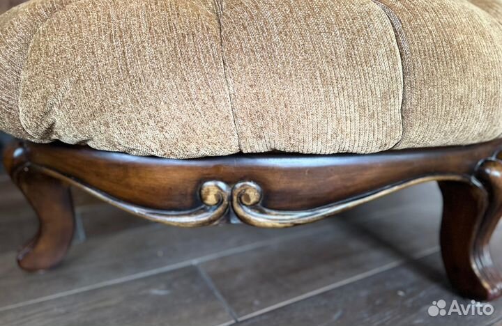 Диван пуф royal