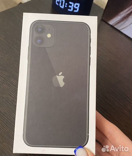 iPhone 11, 64 ГБ