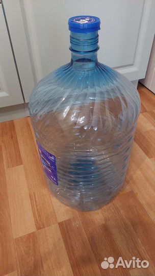 Бутылка с крышкой 19 л