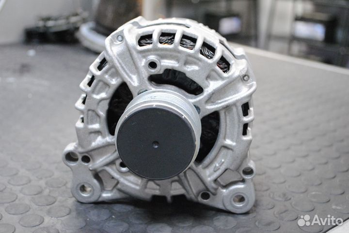Генератор Audi A4, Audi A5, Audi Q5 3.0 TDi 150А
