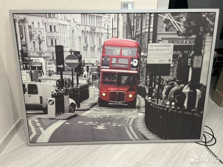 Картина IKEA красный автобус