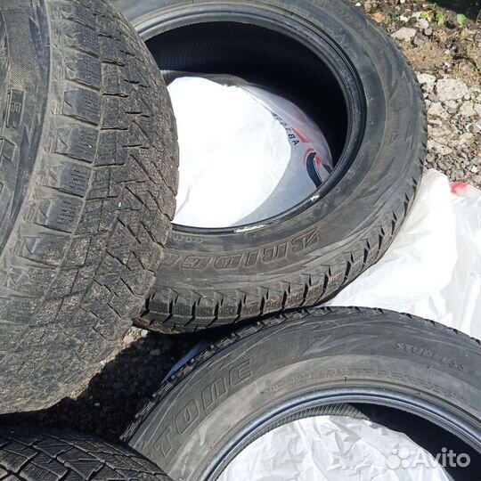 Bridgestone Blizzak DM-V1 245/60 R18