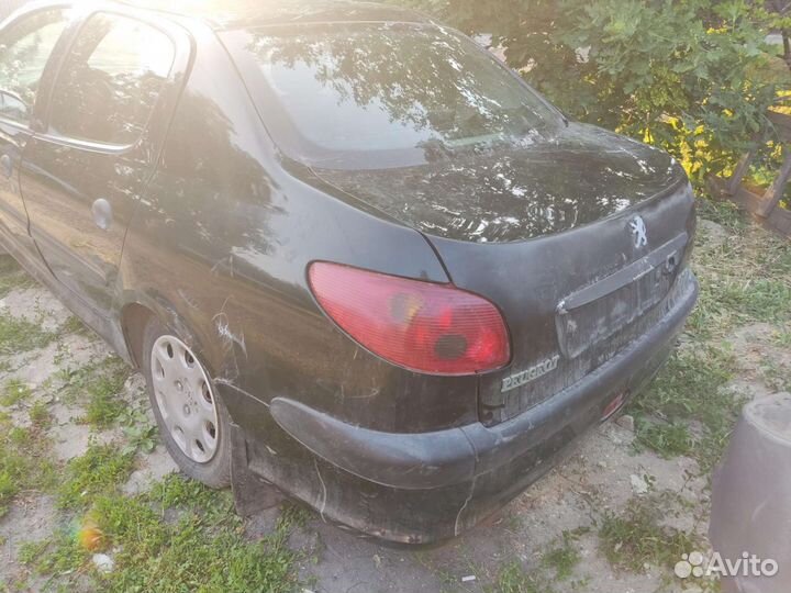 Разбор, запчасти 1.4 KFW Пежо 206 седан