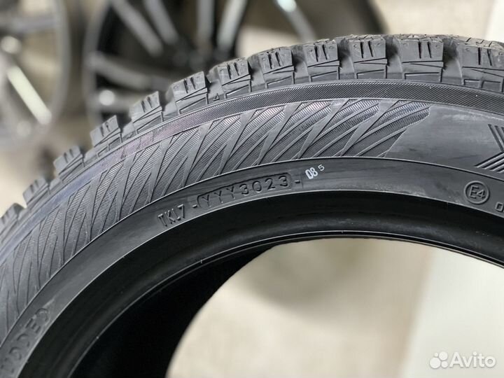 Yokohama Ice Guard IG65 245/50 R18 104T