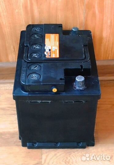 Аккумулятор автомобильный 60Ач