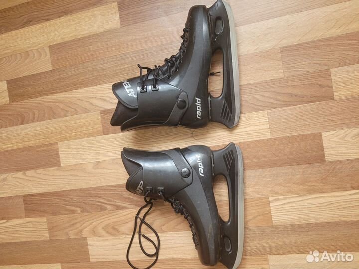 Коньки хоккейные