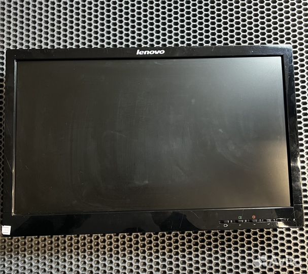 Монитор Lenovo 19