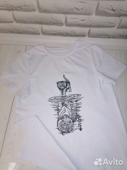Футболка новая