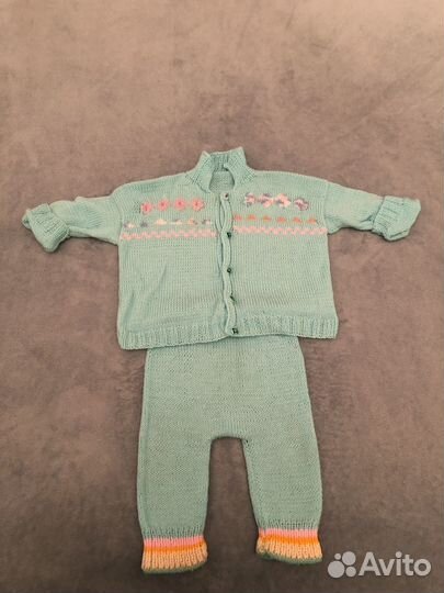 Вязаные детские вещи ручной работы