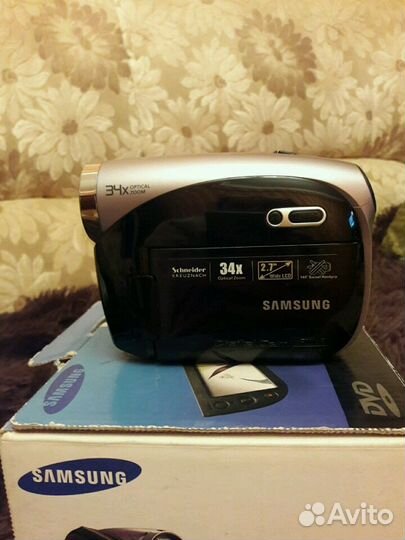 Видеокамера (новая )