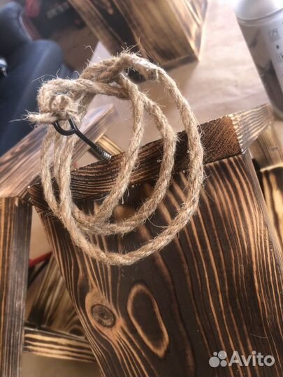 Кормушки для птиц, скворечники