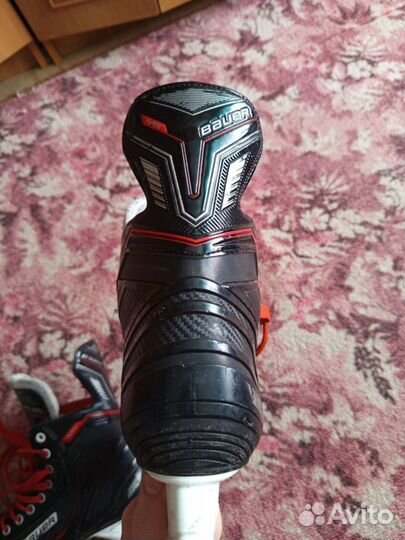 Коньки хоккейные