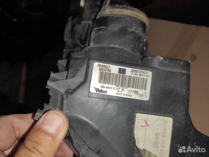 Фара правая меган 2 оригинал