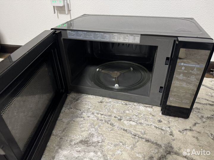 Микроволновая печь бу LG