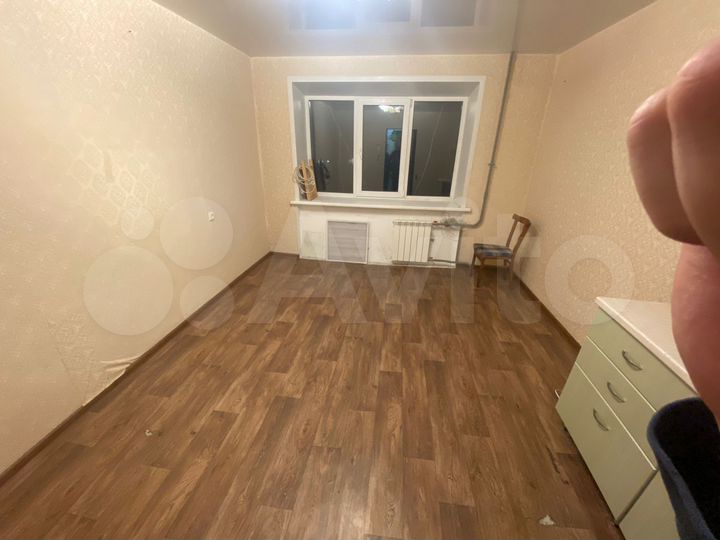 Комната 13,5 м² в > 9-к., 3/5 эт.