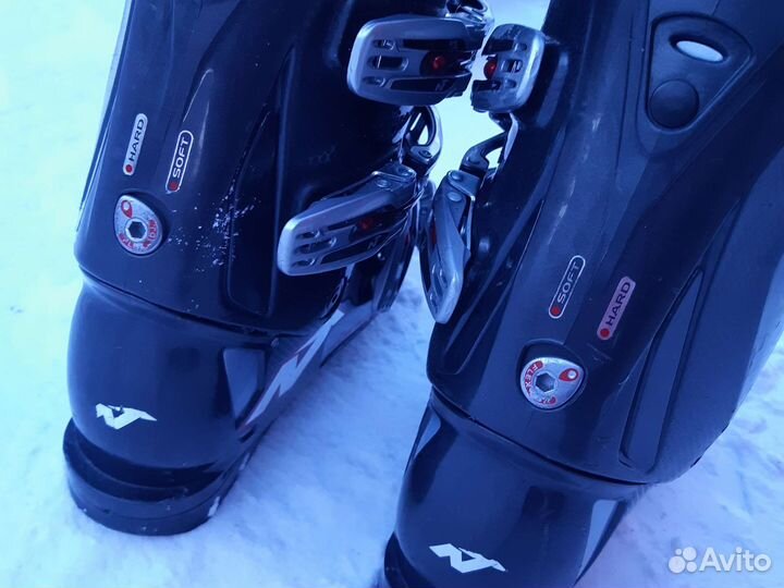 Горнолыжные ботинки