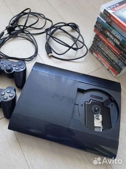 Sony PS3 500 gb + 12 дисков с играми