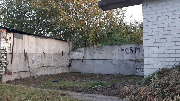 Гараж, > 30 м²