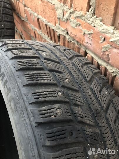 Kumho Ecsta HS51 215/50 R17 95