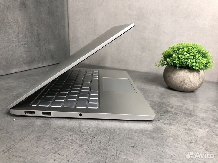 Мощный Xiaomi notebook air 13.3 core i5 / 940MX