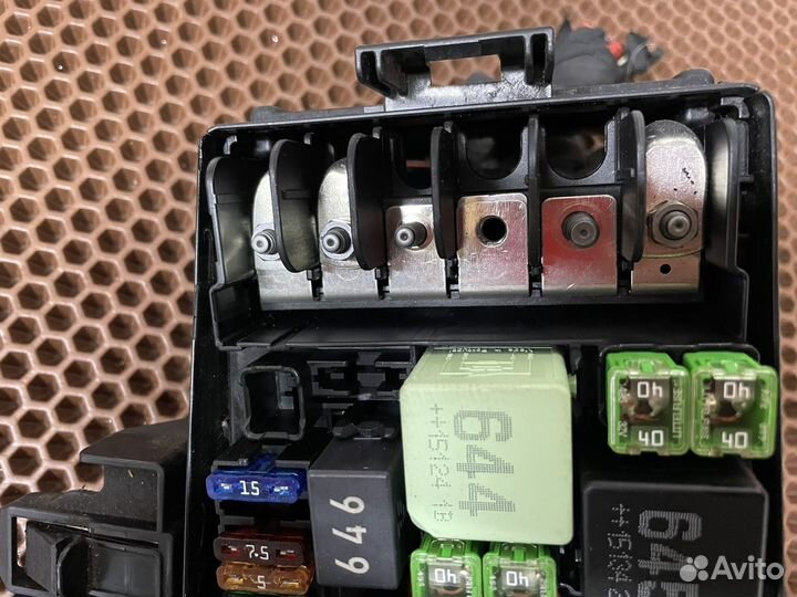 Блок предохранителей Skoda / Volkswagen 2016